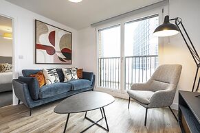 Superb Flat With Community Vibe