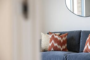 Deluxe Leeds Flat With Views