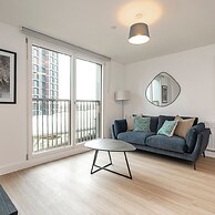 Deluxe Waterside Flat in Leeds