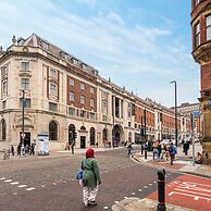 Deluxe Waterside Flat in Leeds