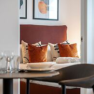 Deluxe Waterside Flat in Leeds