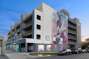 Graffiti & Skyline | RiNo Art Lofts