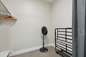 Graffiti & Skyline | RiNo Art Lofts