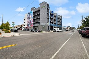 Graffiti & Skyline | RiNo Art Lofts