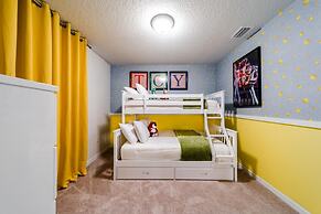 Premium 5-bed Townhome Themed Perfect Location