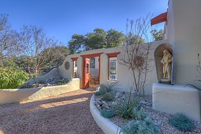 El Ranchito on 5.78 Acres