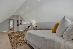 The Elizabeth Cottage