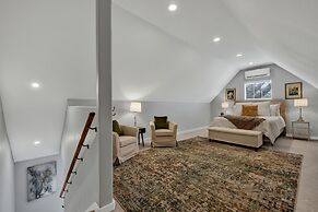 The Elizabeth Cottage