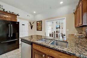 The Elizabeth Haus Upper Suite