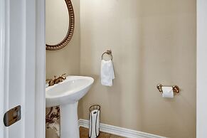 The Elizabeth Haus Upper Suite