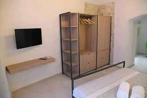 Locus Pendinelli Trani 53-the Philosophy of a B&b, the Details of a Ho