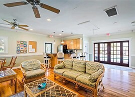 1BR Mobile Condo with Community Pool