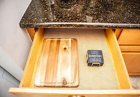 1BR Mobile Condo with Community Pool