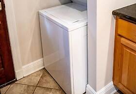 1BR Mobile Condo with Community Pool