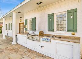 1BR Mobile Condo with Community Pool