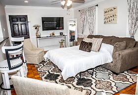 1BR Mobile Condo with Community Pool