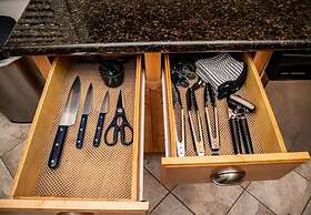 1BR Mobile Condo with Community Pool