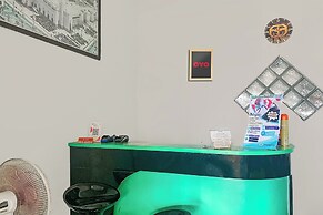 OYO 93877 Atifah Homes