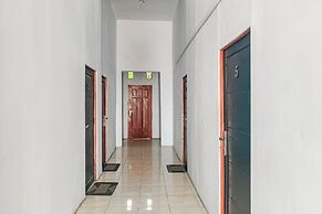 OYO 93877 Atifah Homes