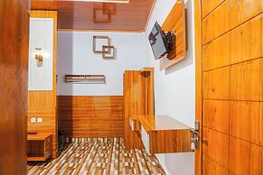 OYO 93877 Atifah Homes