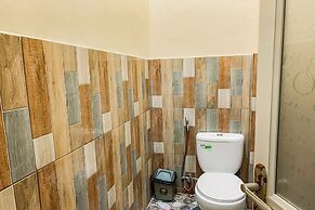 OYO 93877 Atifah Homes