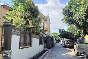 OYO 93877 Atifah Homes