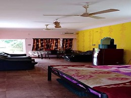 Chandrika Guest House