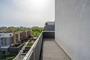 Bright Apartment With Balcony by Renters