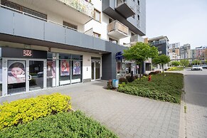 Bright Apartment With Balcony by Renters