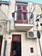 La Gorgone city center apartments