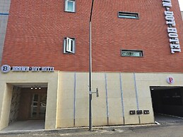 Andong Brown Dot Okdong Branch