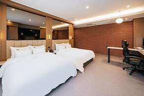 Andong Brown Dot Okdong Branch