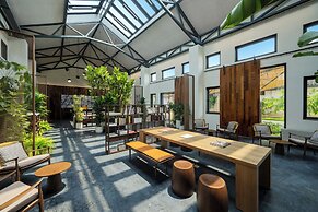 Jiangnan House  Yangcheng Lake