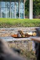 Jiangnan House  Yangcheng Lake