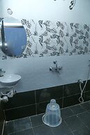 Royal Galaxy Inn By Elgozo