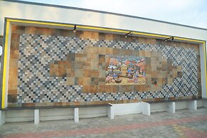 Royal Galaxy Inn By Elgozo