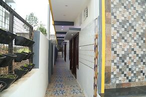 Royal Galaxy Inn By Elgozo