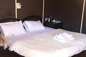 Kedar Heights Heli Resort