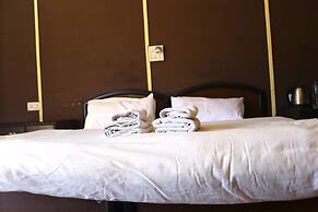 Kedar Heights Heli Resort