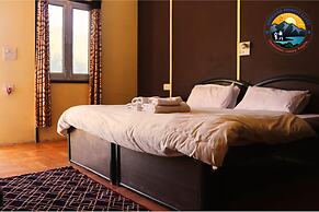 Kedar Heights Heli Resort