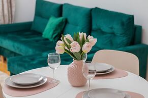 Elegant Apartment in Gdańsk by Renters