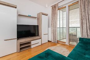Elegant Apartment in Gdańsk by Renters