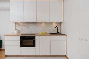 Elegant Apartment in Gdańsk by Renters