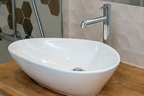 Elegant Apartment in Gdańsk by Renters