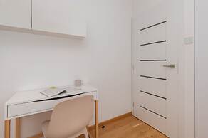 Elegant Apartment in Gdańsk by Renters