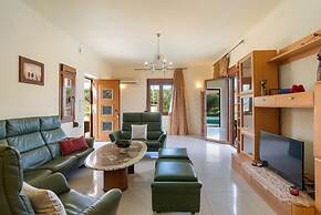 Villa Roula 3BR Seaview Villa in Chania