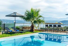 Villa Roula 3BR Seaview Villa in Chania