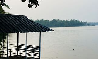 WATERFRONT BY PALMYRA