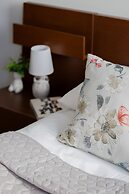 Cozy Apartment With Balcony by Renters