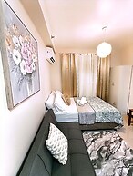 Condo in Lapu-lapu wd 3 Pools/free Wifi&netflix